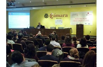 Alfonso Arbaiza durante su ponencia en Sicarm 2012